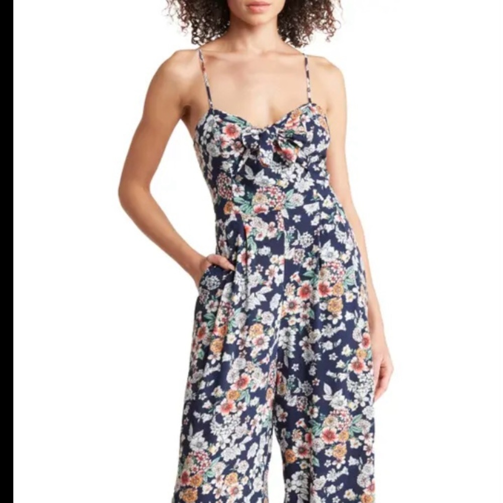 Melrose and Market Navy Blue Floral Romper-Small